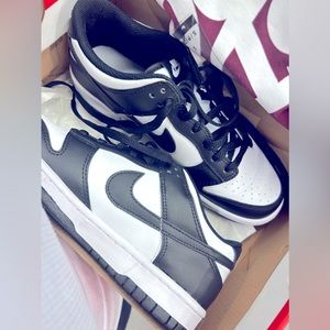 Panda Nike Dunks